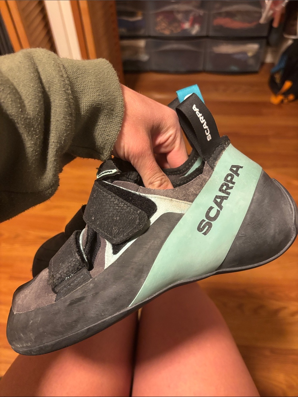 Scarpa Women's Climbing Shoe in Mint and Black